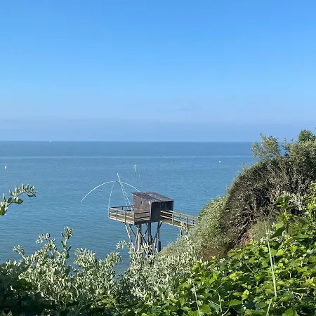 Avec Terrasse Vue A Apartment Pornic
