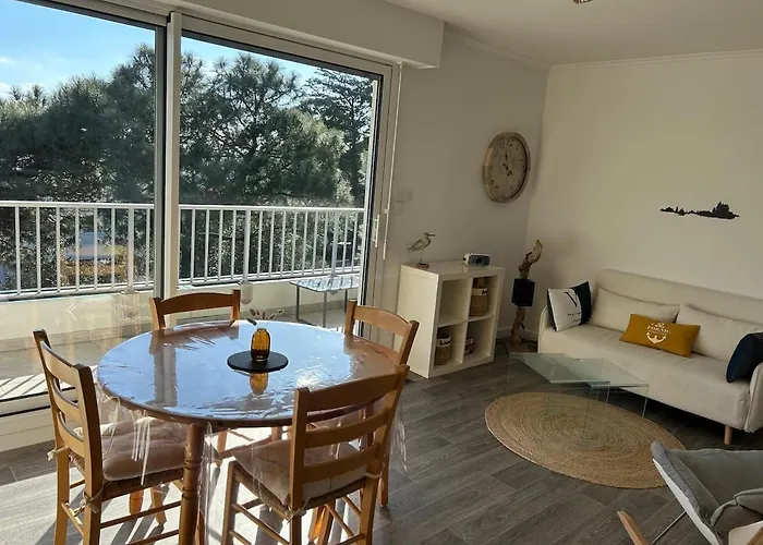 Avec Terrasse Vue A Apartment Pornic